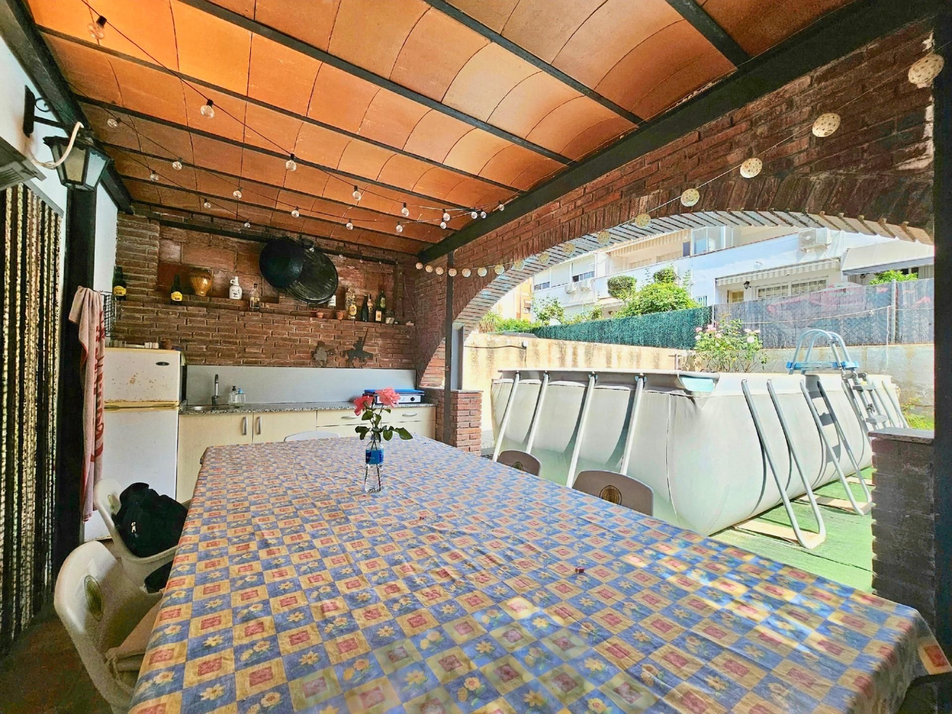 Terrace of House or chalet for sale in Terrassa  with Air Conditioner, Heating and Private garden
