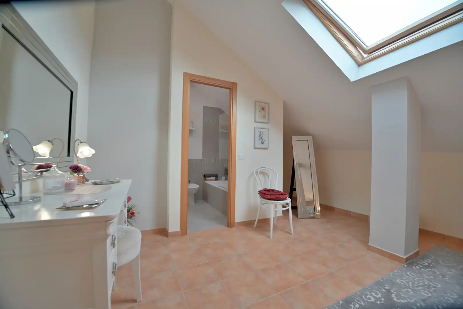 Baño de Ático en venta en Marbella con Aire acondicionado, Trastero y Amueblado