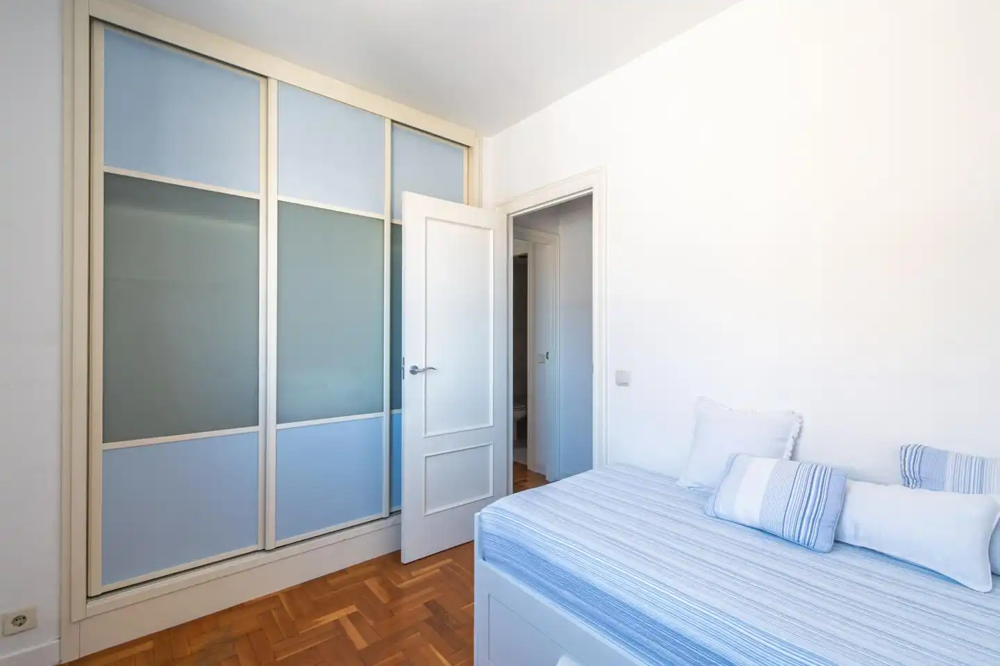 Habitación de Piso de alquiler en Barañáin / Barañain con Calefacción, Parquet y Trastero