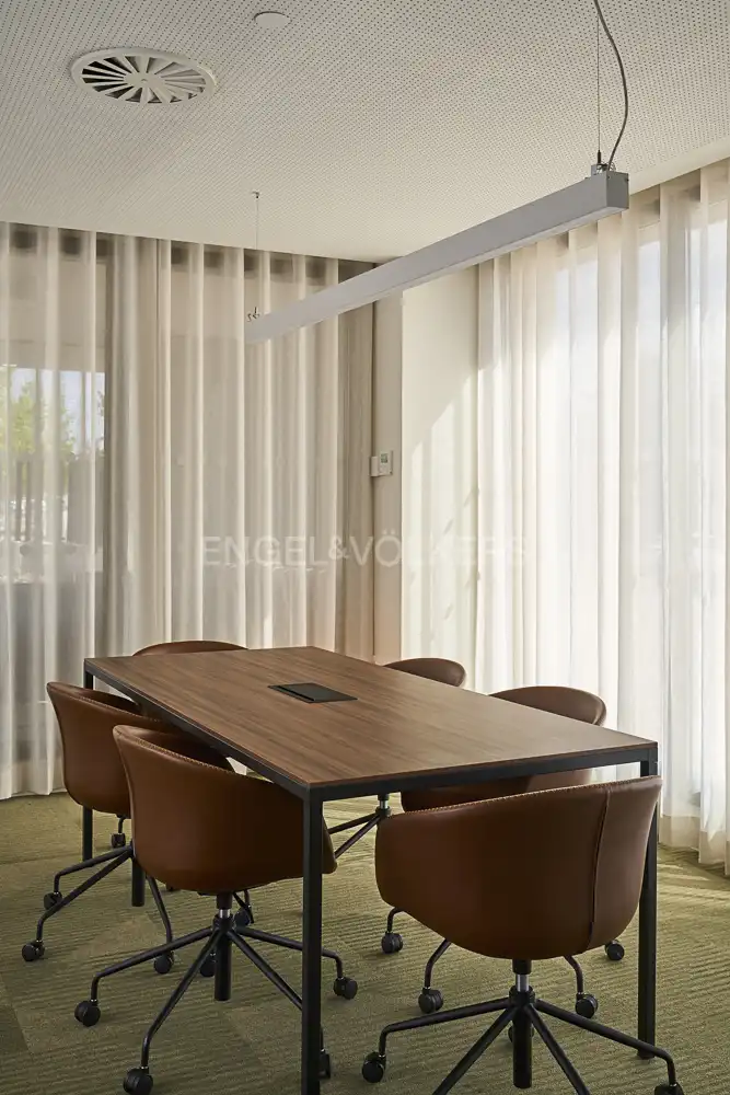 Comedor de Estudio de alquiler en Alcobendas con Aire acondicionado, Calefacción y Jardín privado