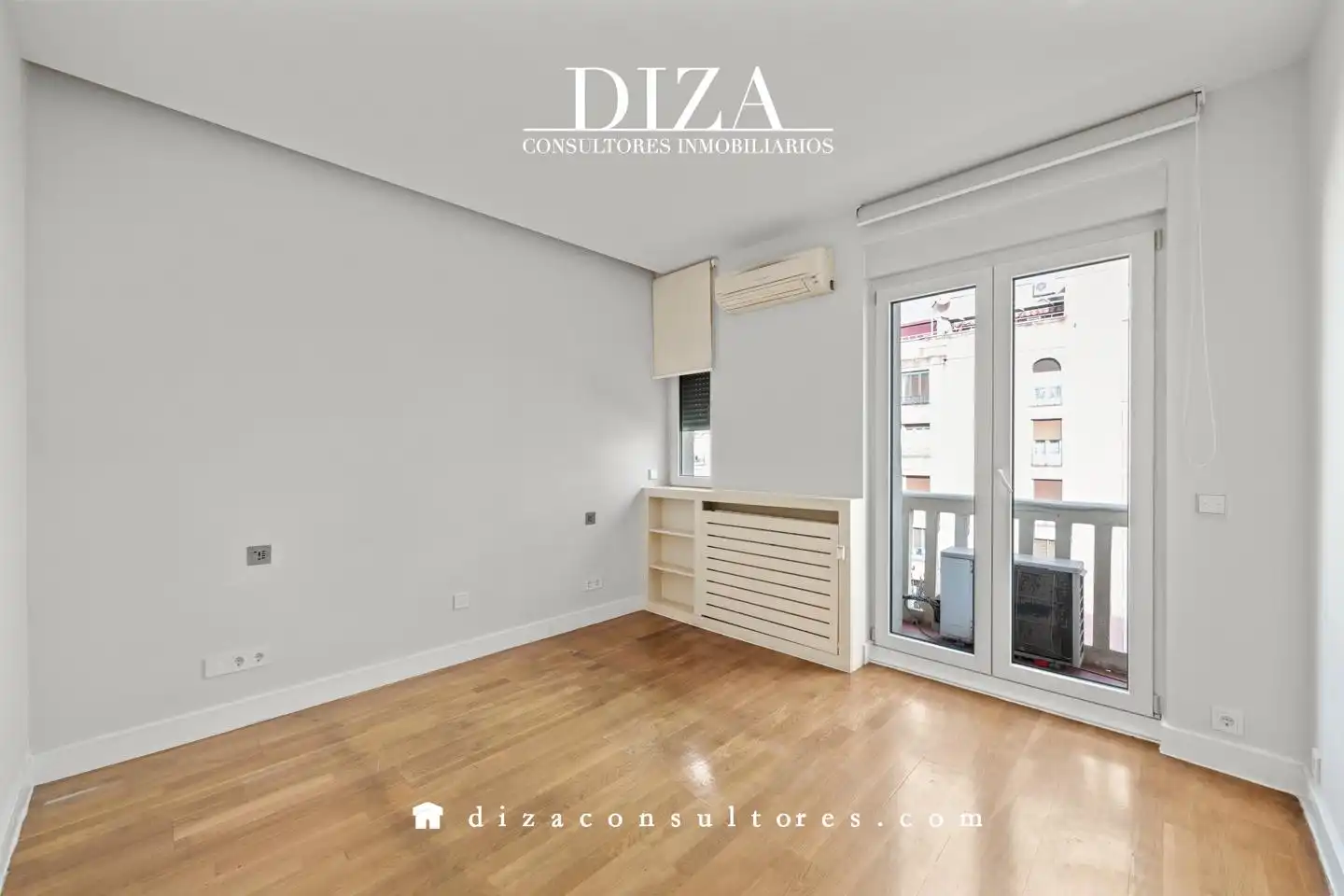 Schlafzimmer von Wohnung zur Miete in Madrid mit Klimaanlage, Heizung und Balkon