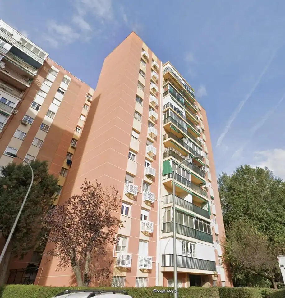 Ground floor with lift for sale in Calle Río Tajuña