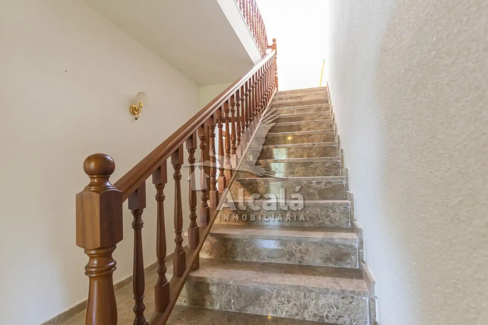 Casa adosada en venta en Villalbilla con Aire acondicionado, Calefacción y Parquet