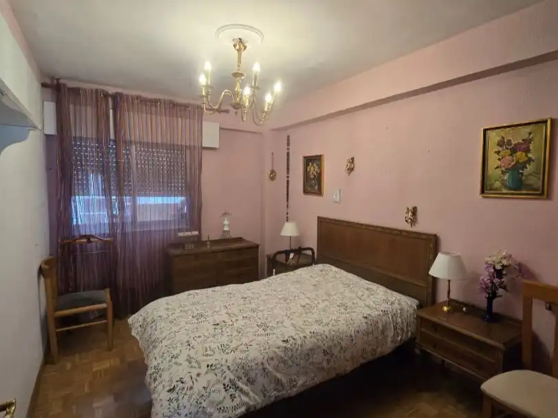 Habitación de Piso en venta en  Madrid Capital
