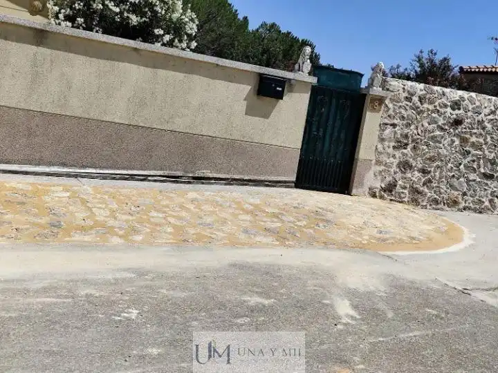 Parking de Casa o chalet en venta en Morille con Calefacción, Terraza y Balcón