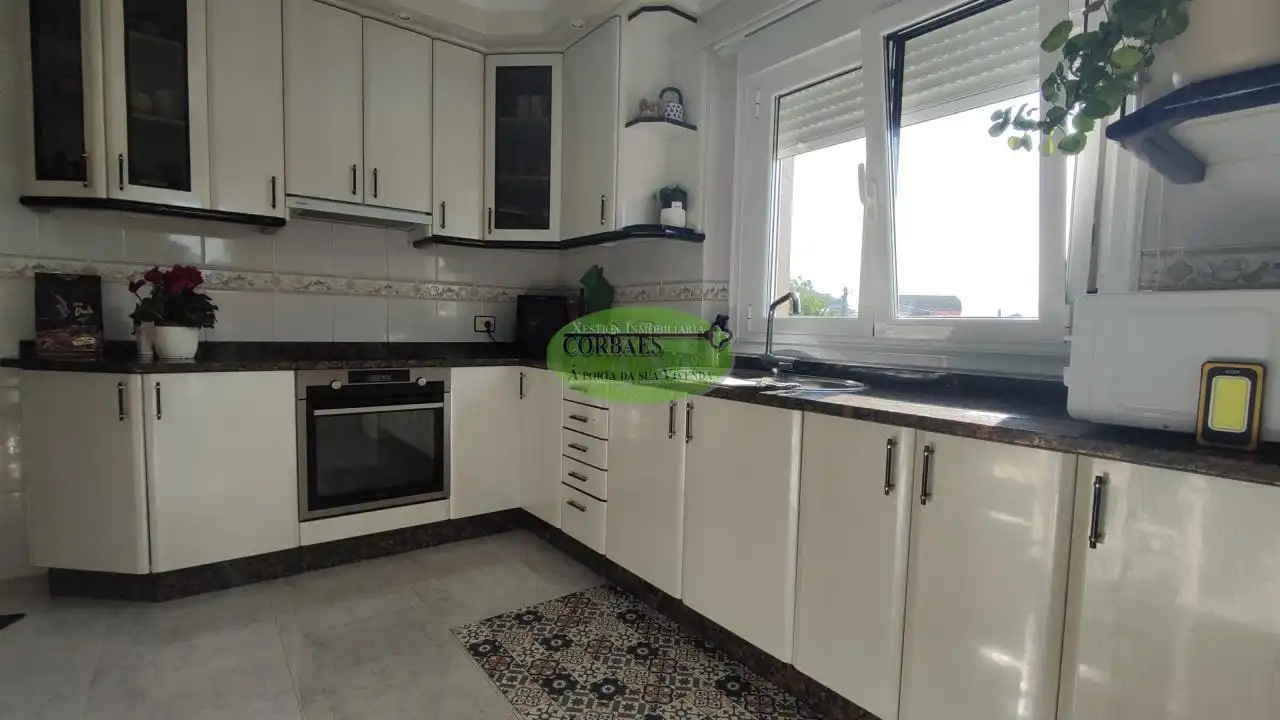 Kitchen of Houses for sale in Ourense Capital   with Heating, Private garden and Swimming Pool