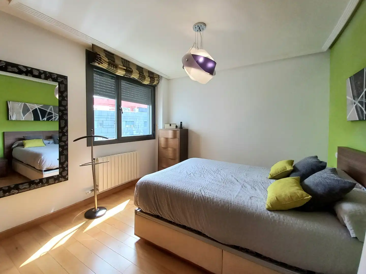 Habitación de Dúplex en venta en Burgos con Aire acondicionado, Calefacción y Terraza