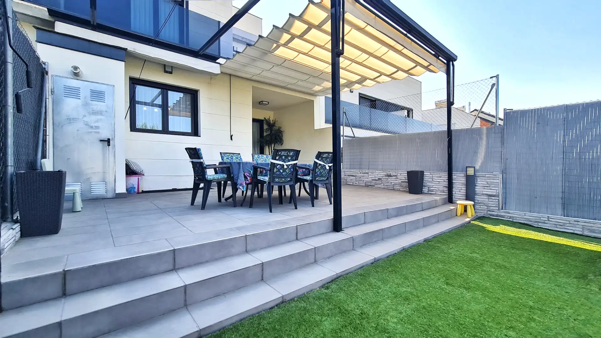Detached homes for rent in Calle de la Navallera, Centro Comercial - Hospital