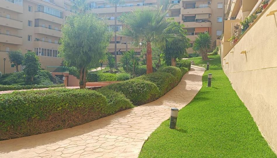 Foto 1 de Piso en venta en Los Pacos, Málaga