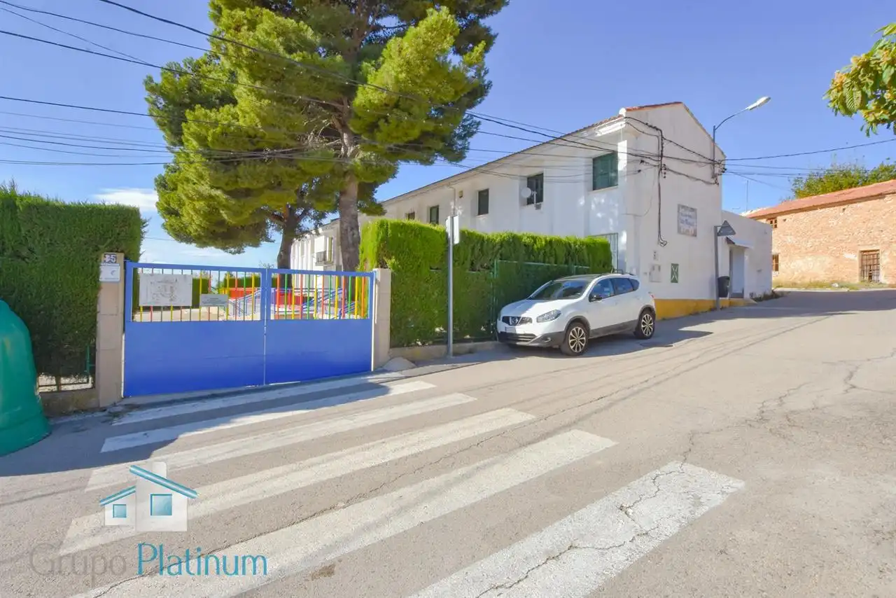 Vista exterior de Casa o xalet en venda en Lorca amb Aire condicionat, Calefacció i Jardí privat