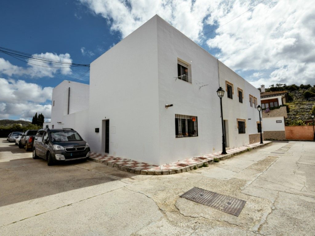Vista exterior de Casa o xalet en venda en Cuevas del Becerro