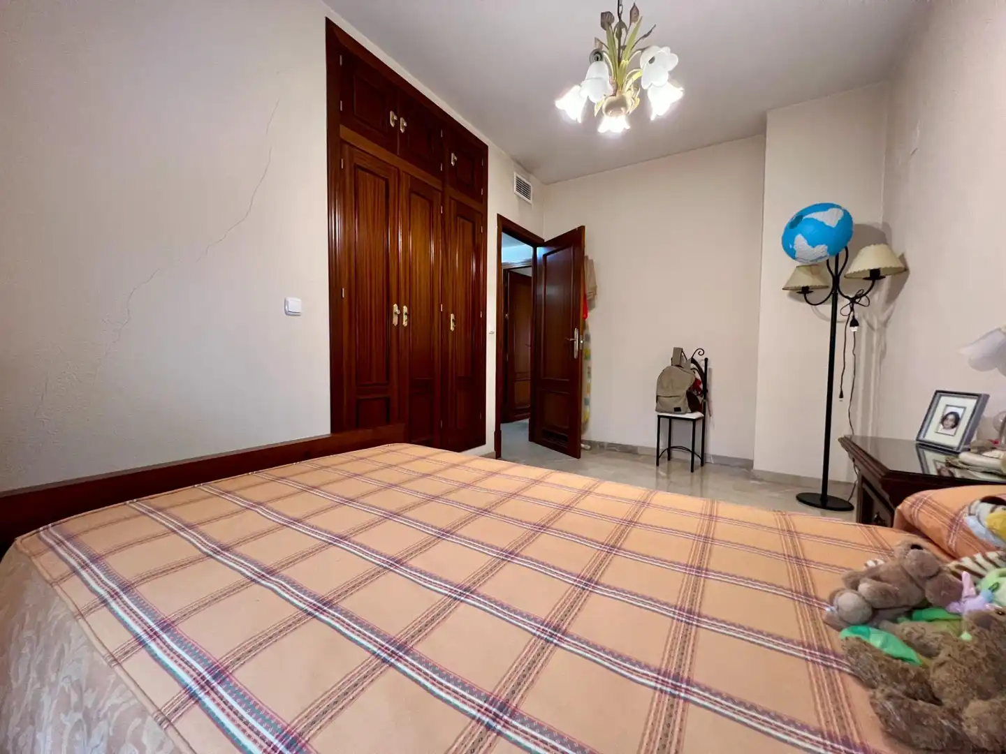 Schlafzimmer von Wohnung zum Verkauf in Córdoba mit Klimaanlage, Privatgarten und Terrasse
