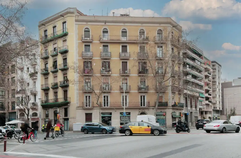 Piso en venta en C/ Independencia, El Clot