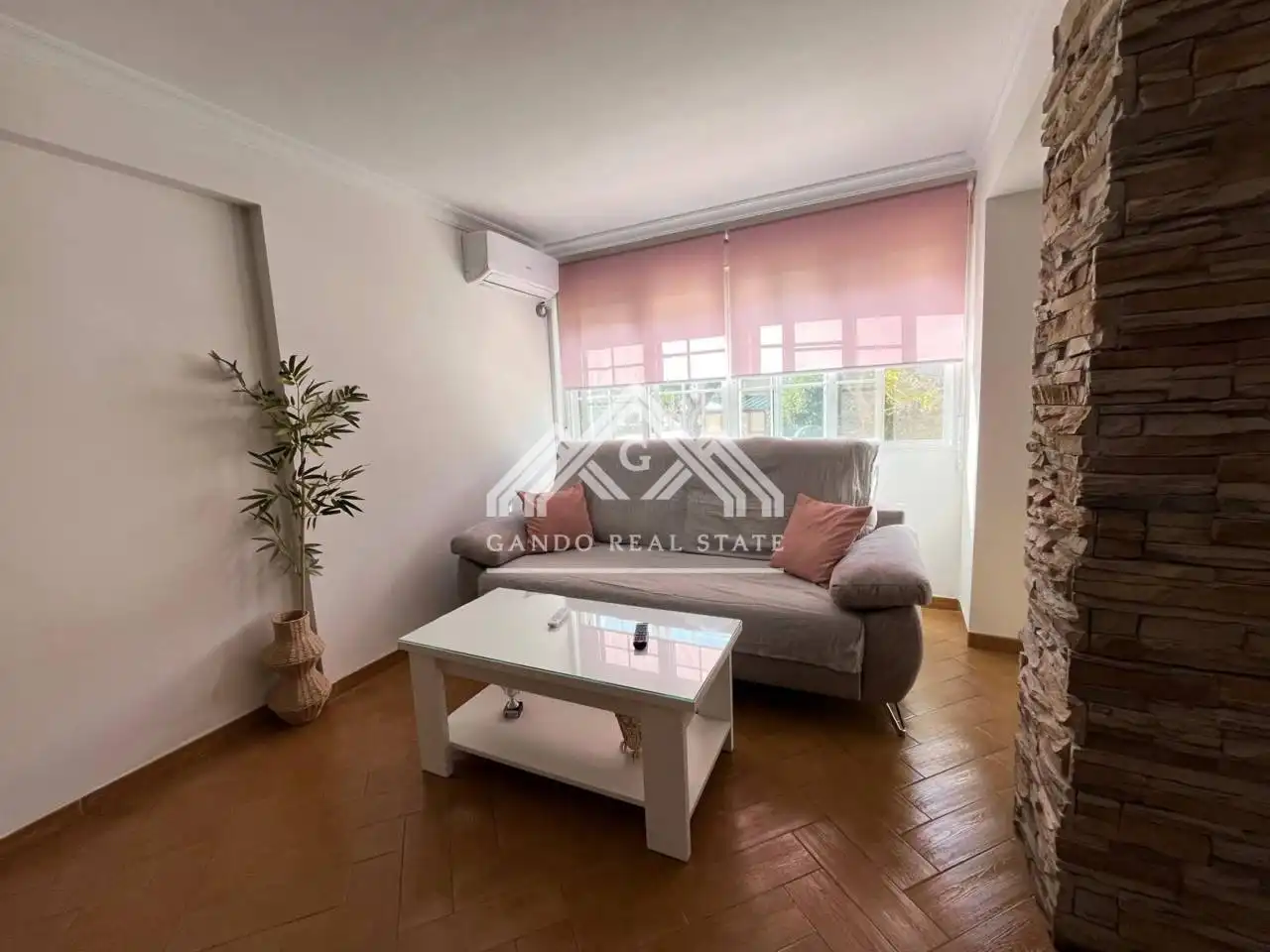 Sala de estar de Piso de alquiler en Dos Hermanas con Aire acondicionado y Amueblado