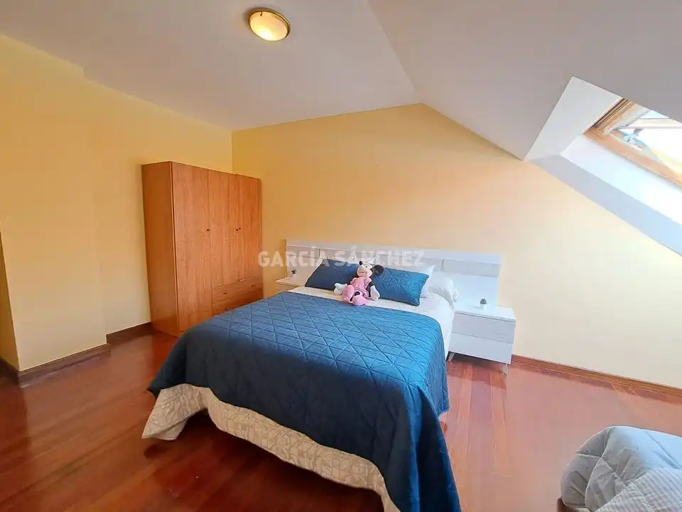 Habitación de Dúplex en venta en Boiro con Calefacción, Amueblado y Balcón