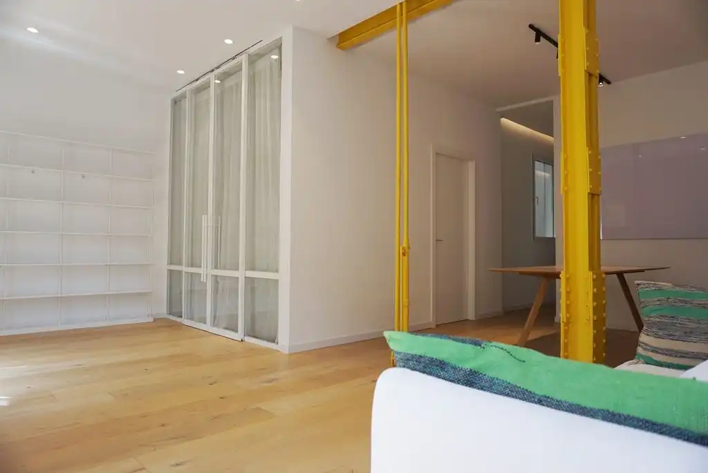 Flat with terrace to rent in Calle de Menorca 23, imagen 4