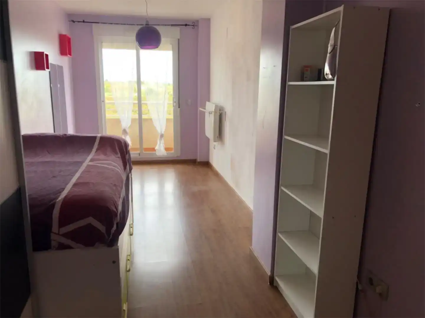 Dormitori de Àtic de lloguer en Alginet amb Aire condicionat, Parquet i Moblat