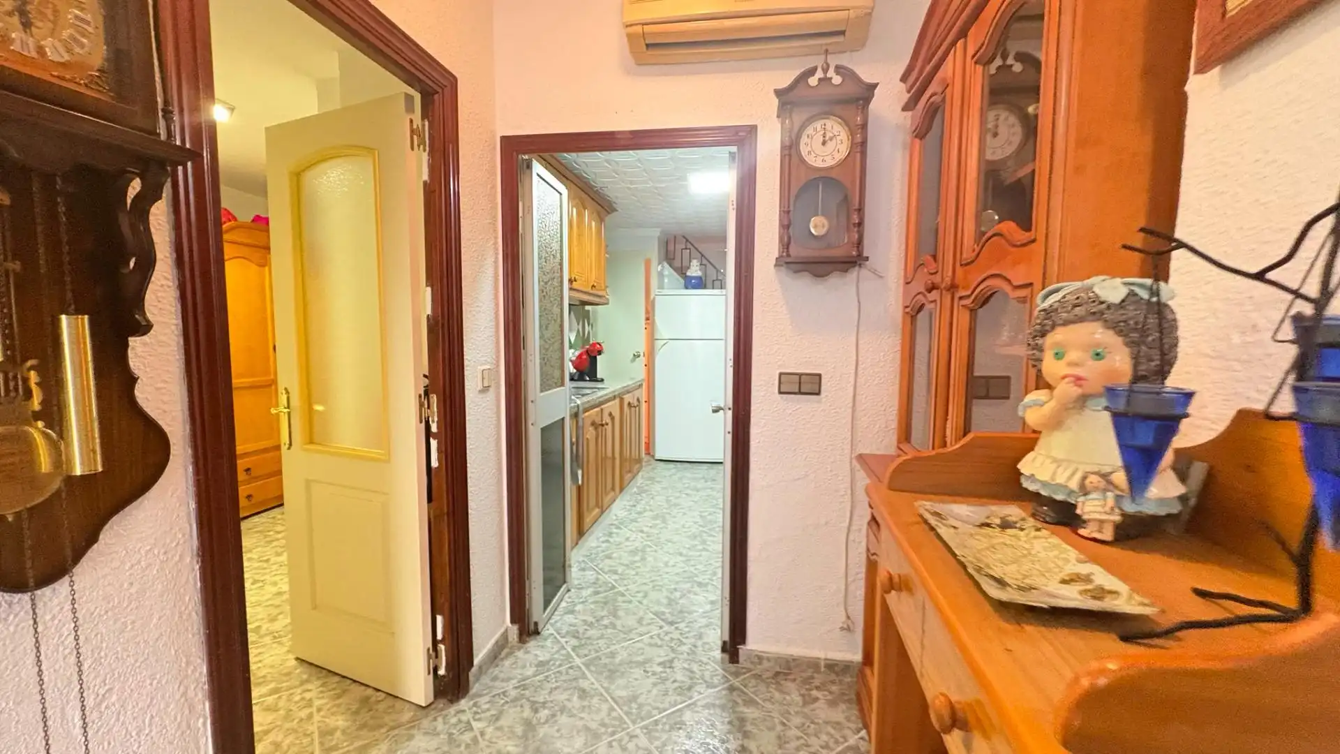 Cuina de Casa adosada en venda en Málaga amb Aire condicionat, Terrassa i Balcó