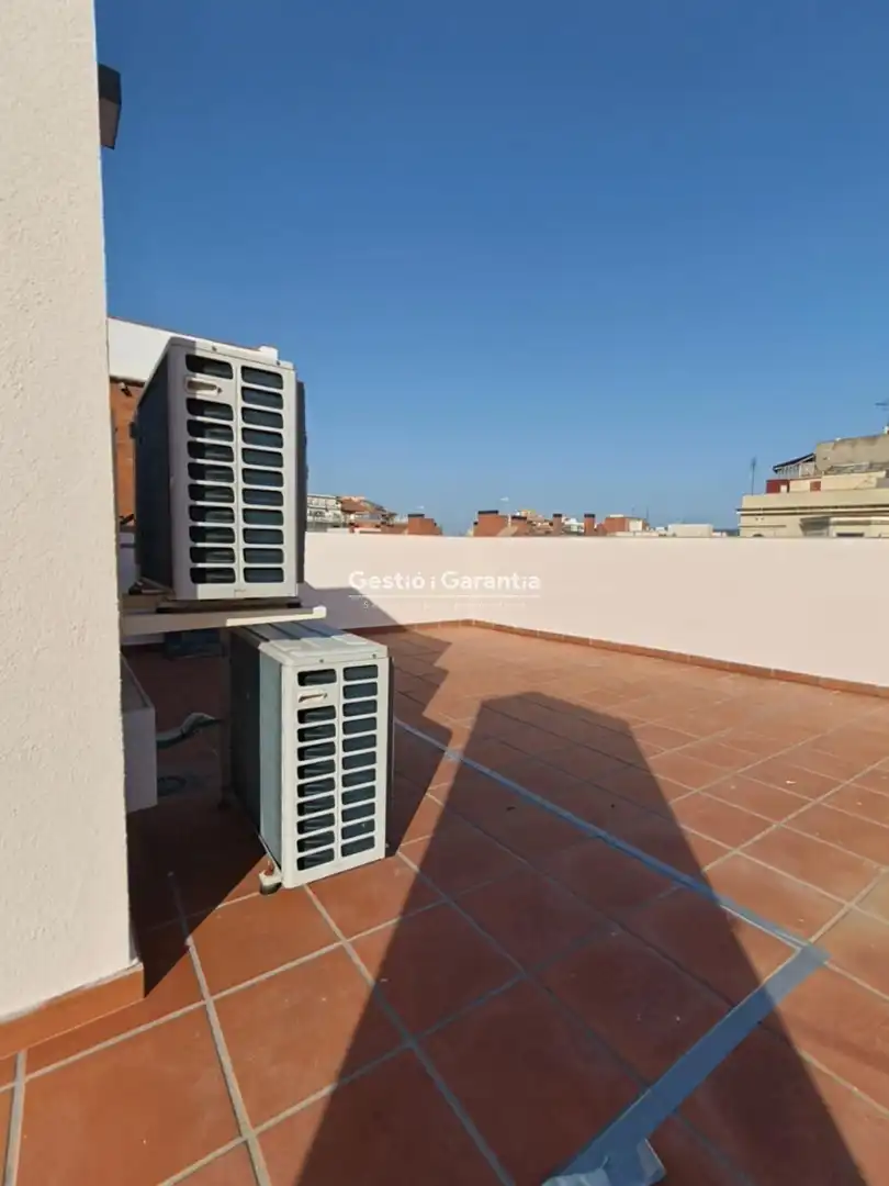 Terraza de Piso en venta en L'Hospitalet de Llobregat con Terraza y Amueblado