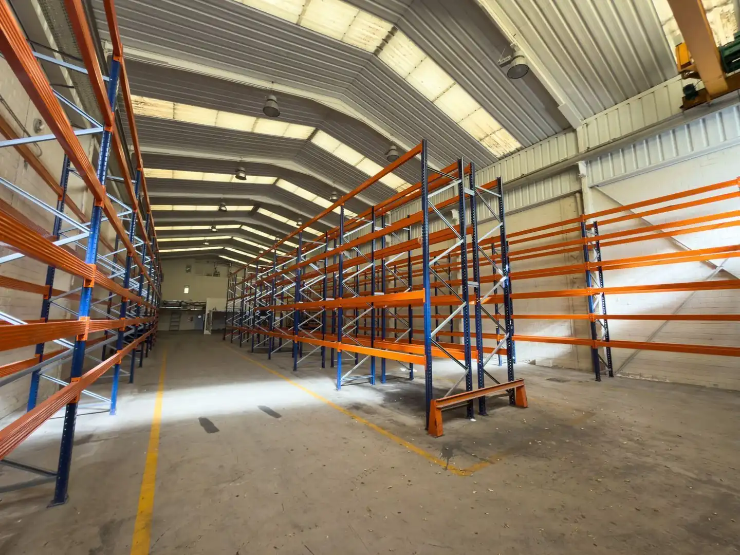 Gemischtgenutztes Gebäude zum Verkauf in Montserrat - Parque Empresarial, imagen 43