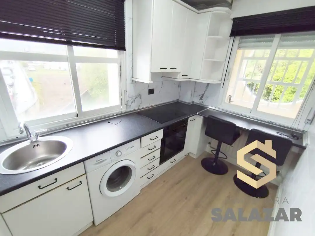 Kitchen of Flat for sale in Castro-Urdiales  with Heating, Terrace and Balcony
