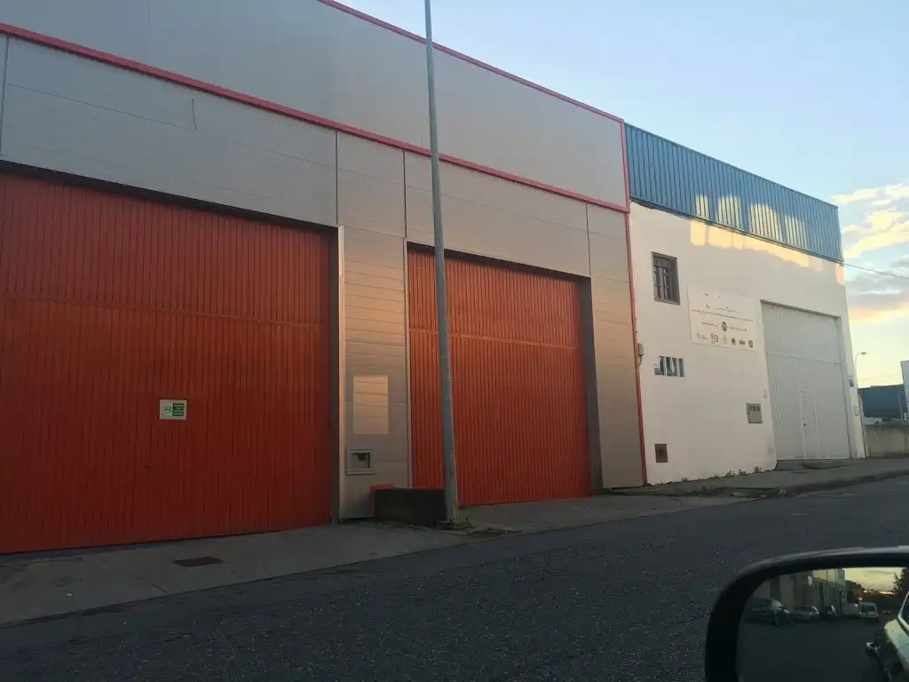 Industriegebäude zur Miete in Rúa dos Carpinteiros-Ceao 154, imagen 2