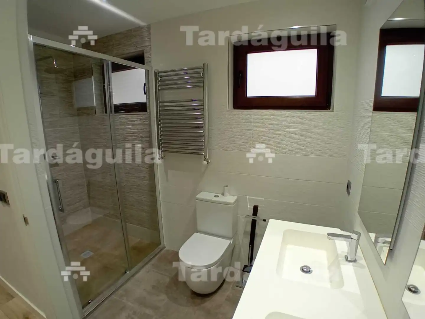 Baño de Piso de alquiler en Salamanca con Calefacción y Amueblado