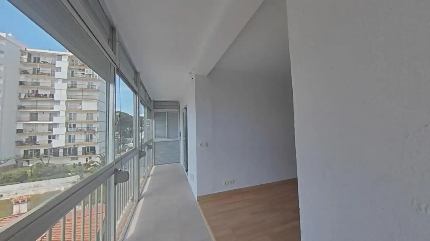 Apartament amb piscina en venda a Calahonda, imagen 18