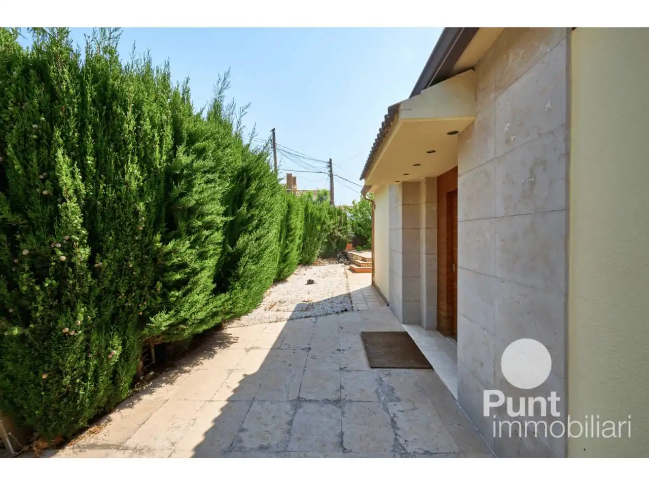 Vista exterior de Casa o xalet en venda en Premià de Dalt amb Aire condicionat, Calefacció i Jardí privat