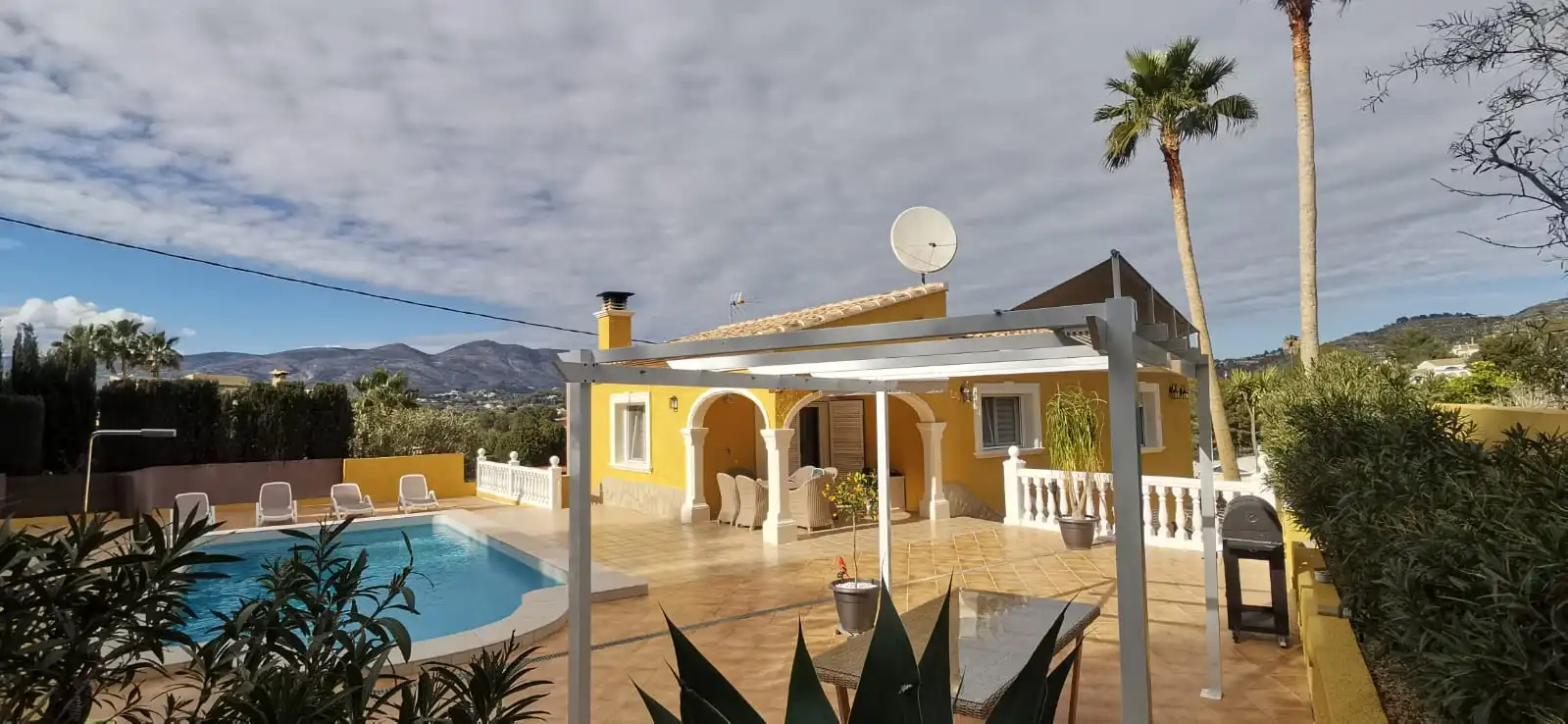 Villa avec terrasse à vendre à Cometa