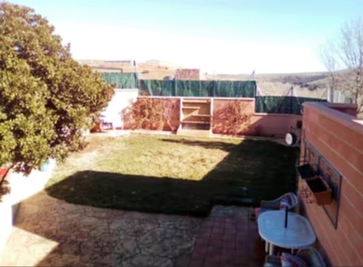 Jardí de Casa o xalet en venda en Montejo de Tiermes amb Calefacció, Jardí privat i Parquet
