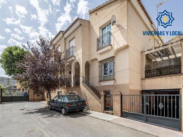 Maison jumelée avec balcon à vendre à Camino Camino Cementerio