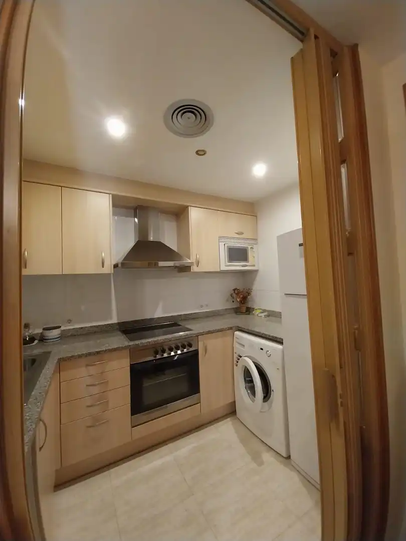 Cocina de Piso en venta en Girona con Aire acondicionado, Calefacción y Horno