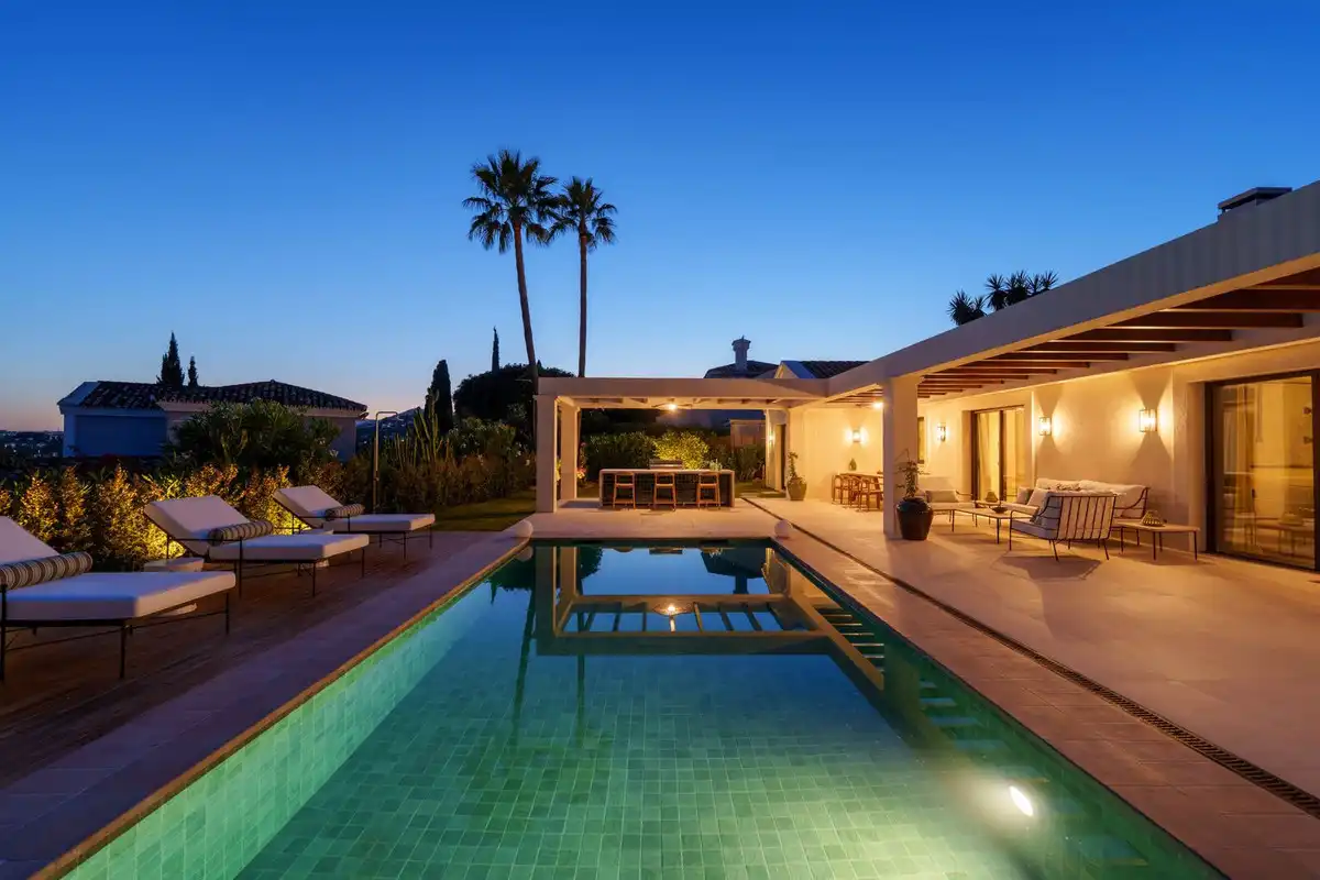 Chalet con piscina en venta en Nueva Andalucía, imagen 14