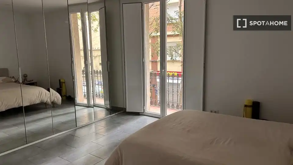 Habitación de Piso de alquiler en Barcelona con Aire acondicionado, Calefacción y Amueblado