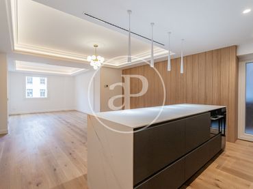 Piso con ascensor en venta en Calle de Modesto Lafuente