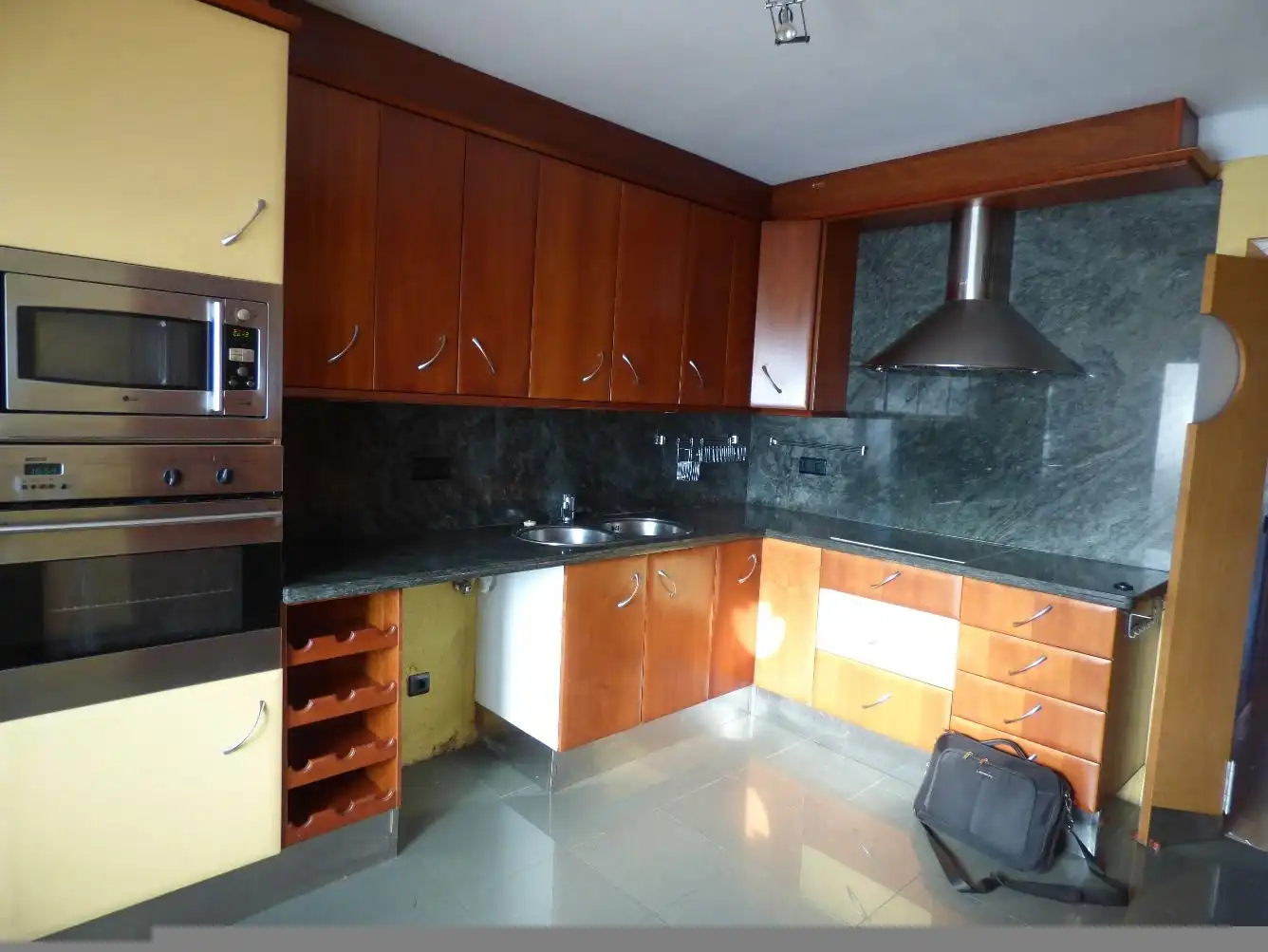 Küche von Wohnung zur Miete in Girona mit Heizung, Parkett und Terrasse