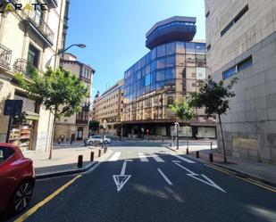 Vista exterior de Local de lloguer en Bilbao  amb Aire condicionat