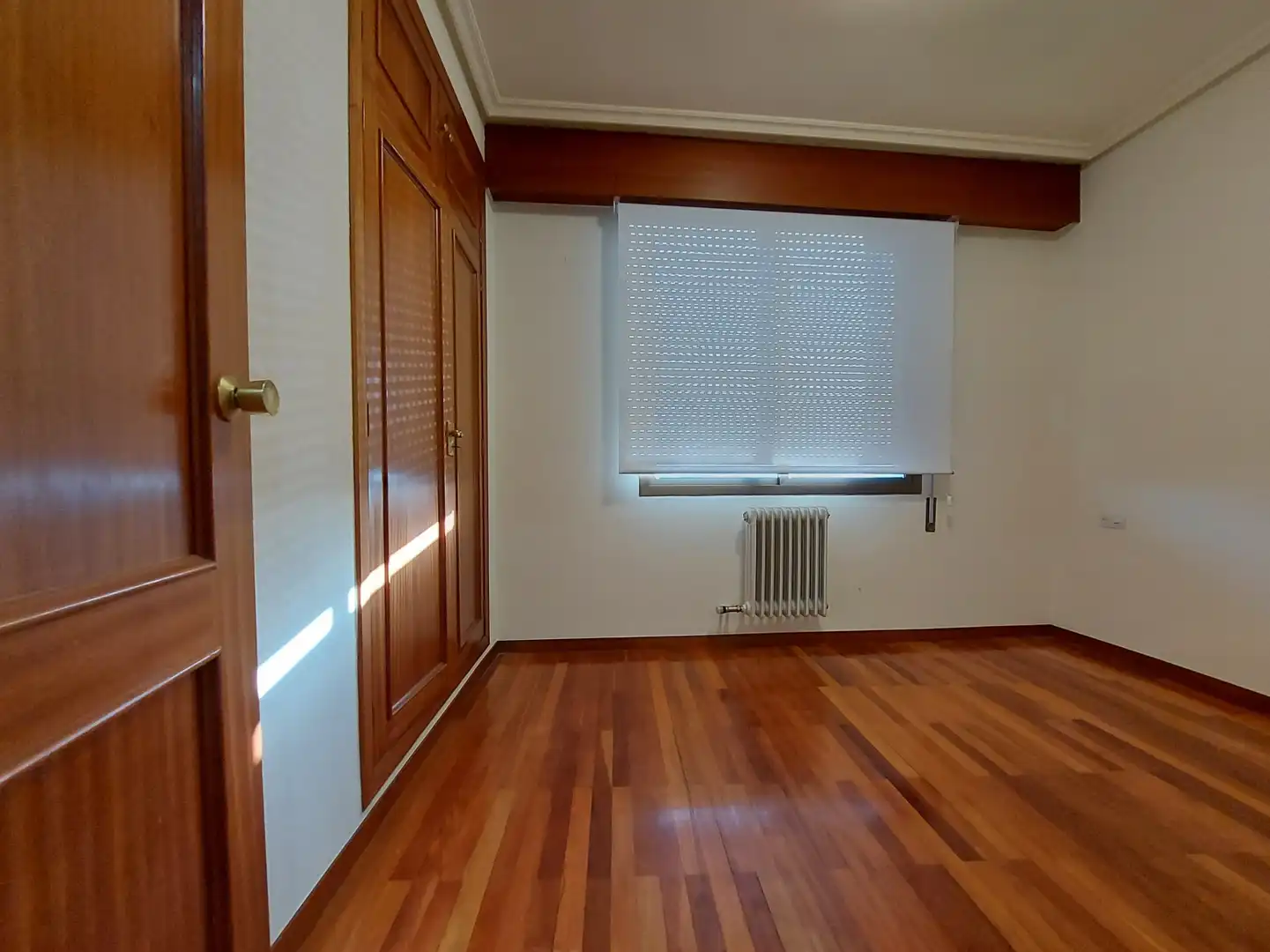 Habitación de Piso de alquiler en  Logroño con Calefacción, Terraza y Trastero