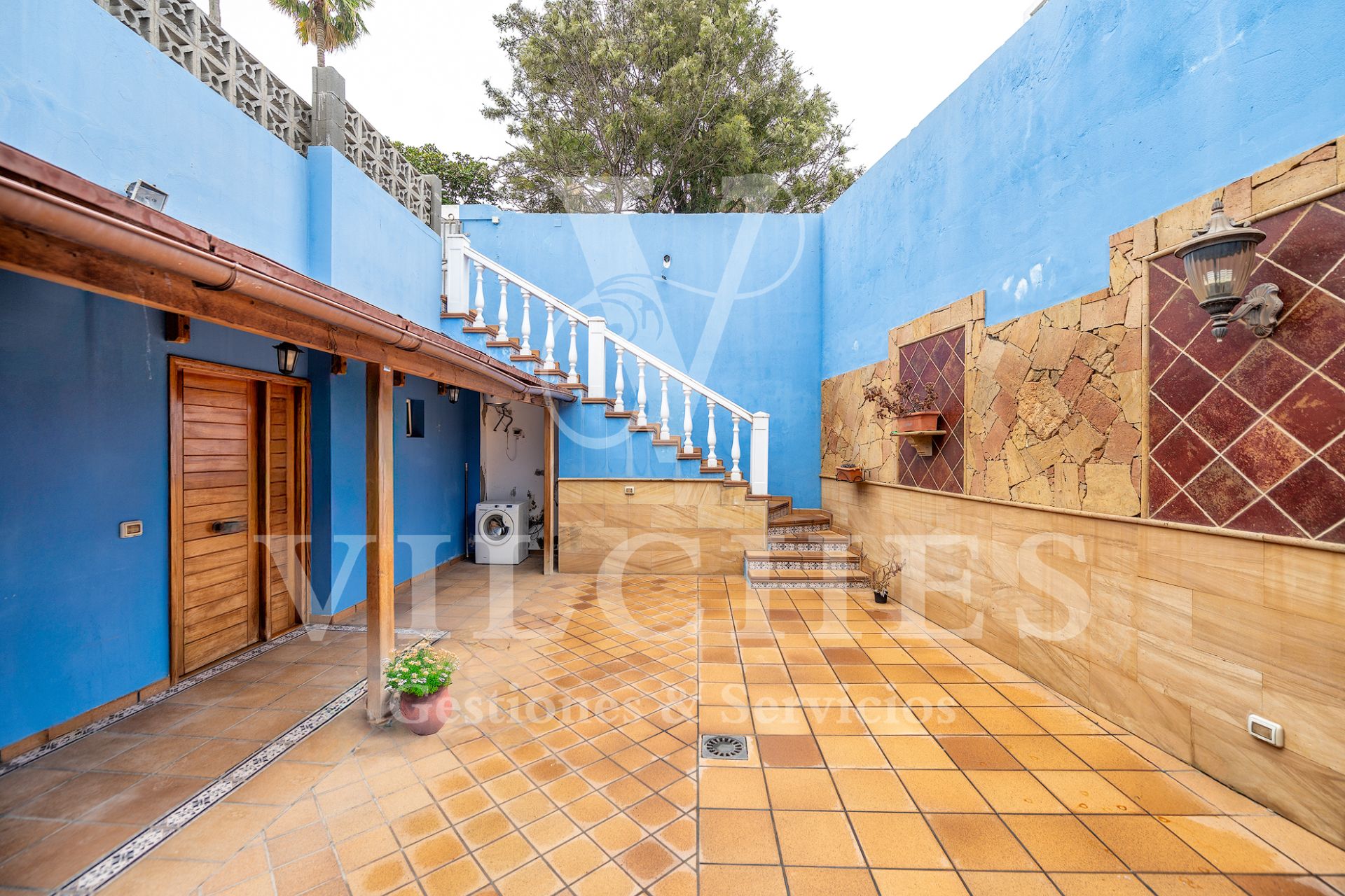 Exterior view of House or chalet for sale in Las Palmas de Gran Canaria  with Parquet flooring, Terrace and Storage room