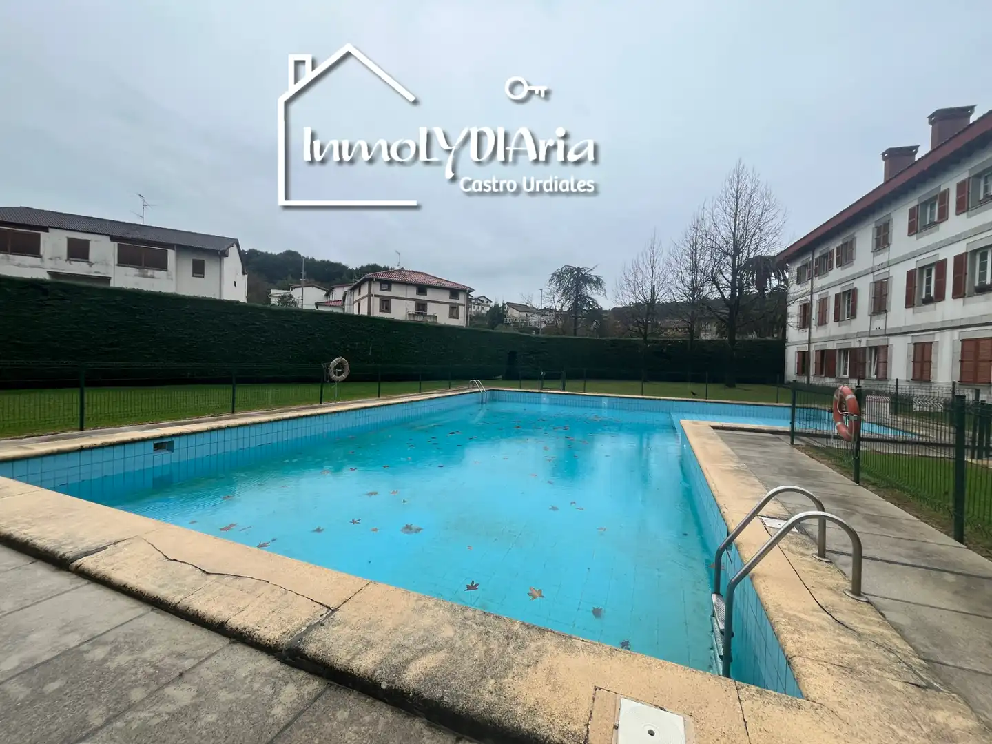 Swimming pool of Flat for sale in Castro-Urdiales  with Heating, Parquet flooring and Terrace