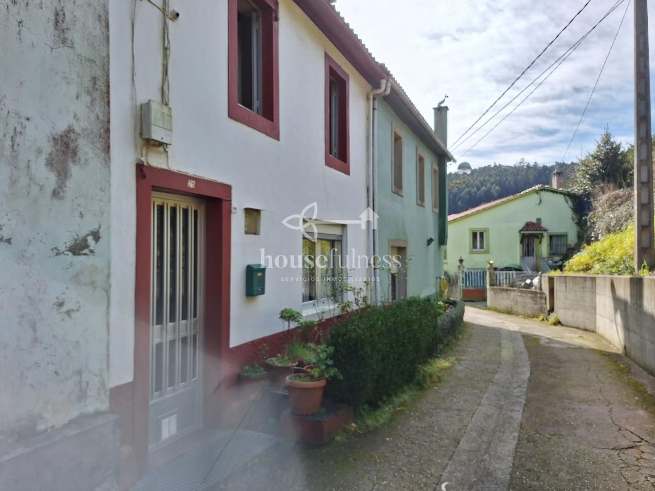 Vista exterior de Casa adosada en venda en Cedeira amb Jardí privat i Traster