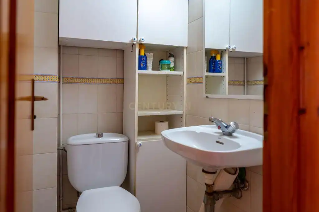 Baño de Piso en venta en Arona con Piscina comunitaria