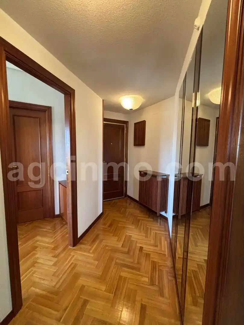 Wohnung zur Miete in Calle MORENA, Girón