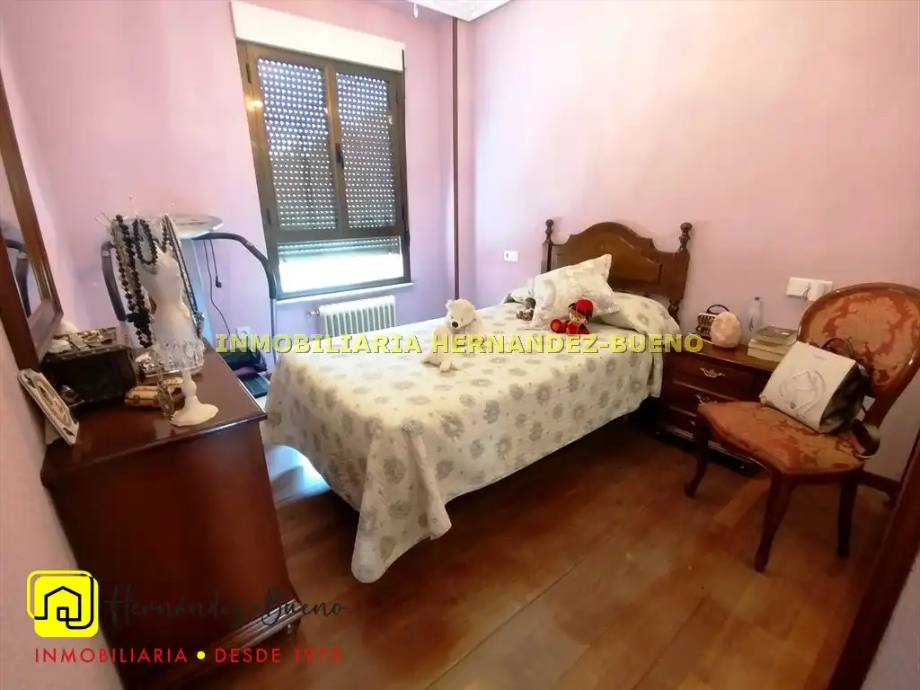 Habitación de Piso en venta en Salamanca con Calefacción, Trastero y Amueblado