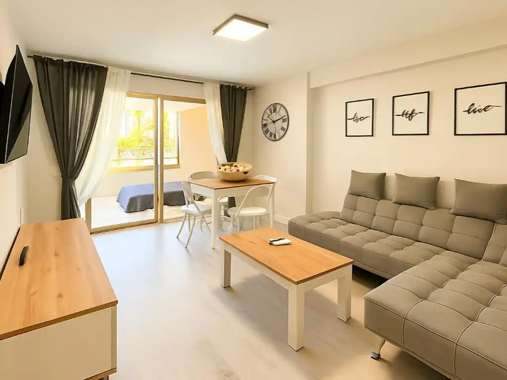 Sala de estar de Piso en venta en Benidorm con Aire acondicionado, Piscina y Amueblado