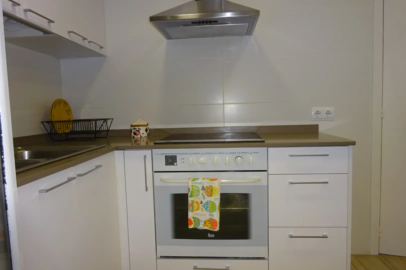 Flat for rent in Carrer de Bordeus, Barri de les Corts