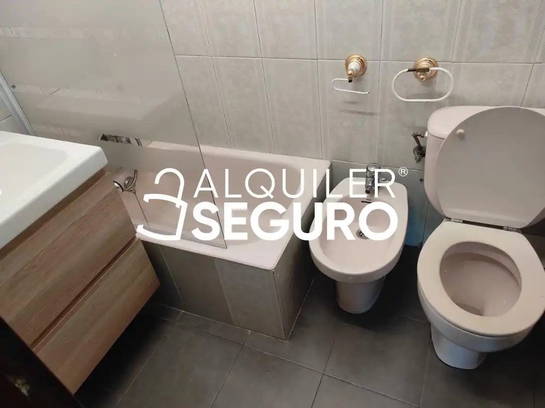 Flat with lift to rent in Gazteluondo, imagen 6