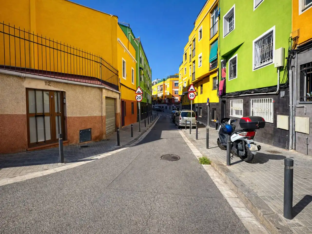 Exterior view of Flat for sale in Santa Coloma de Gramenet