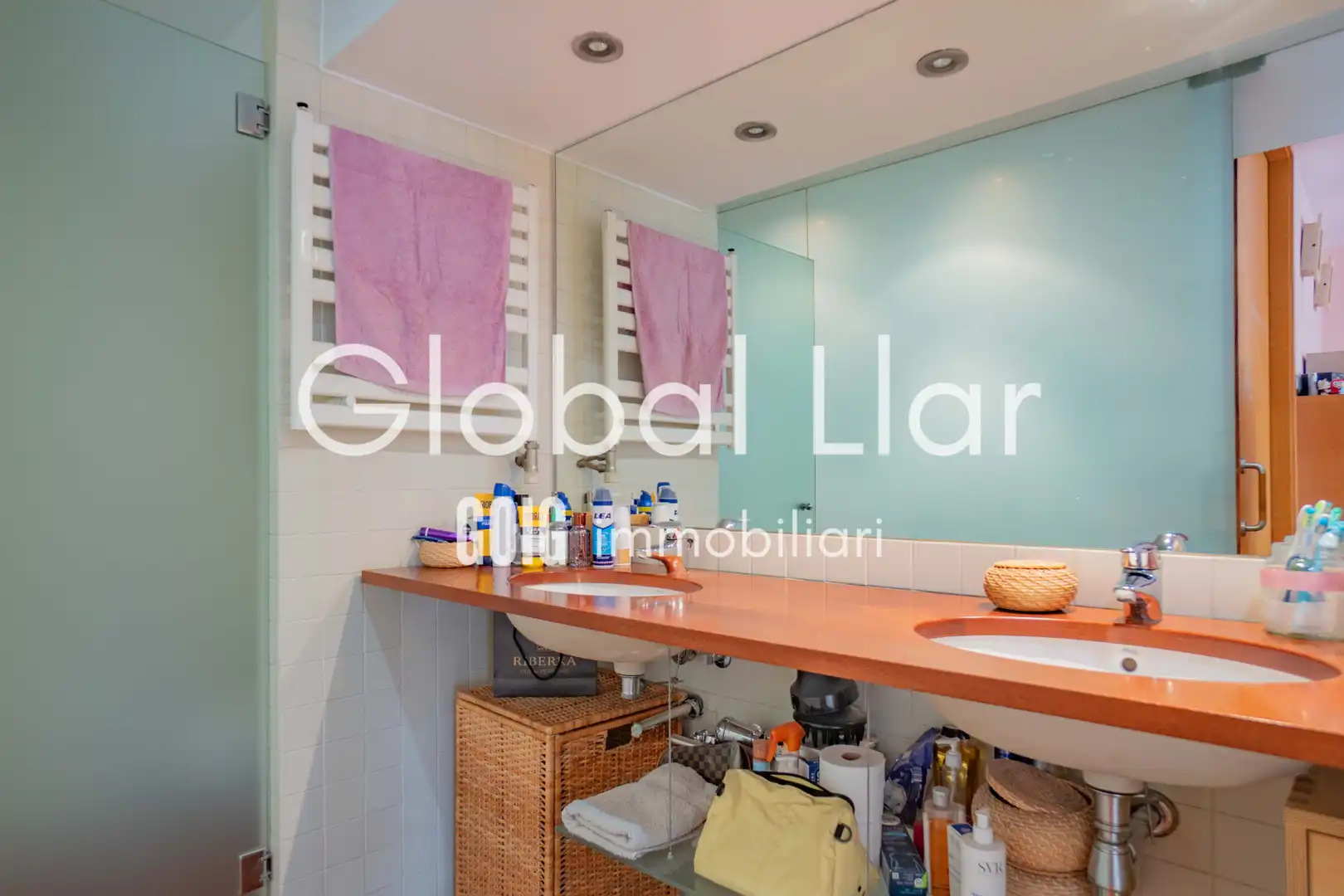 Detached homes for sale in Carrer de Joanot Martorell, Gràcia